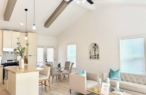 Mint Hill House | Family-Friendly Mint Hill Retreat