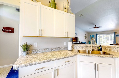 Sebastian Highlands House | Family-Friendly Sebastian Escape — Screened Private Pool, BBQ Grill & Outdoor Patio! 🌴