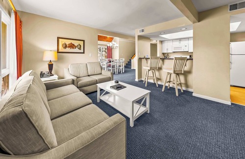 Fairfield Harbour Condo | Family-Friendly Townhome at Sand Castle Village- Pool, Lake & Fun!