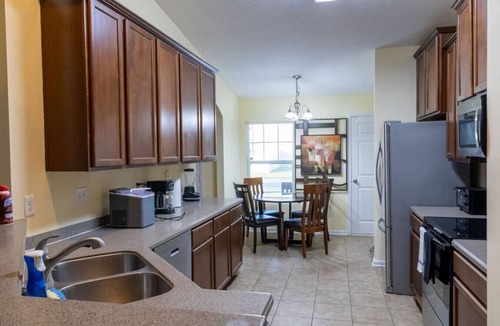 Westside House | ~Family Frolic Sleeps 14 High Chair & Extra Beds~