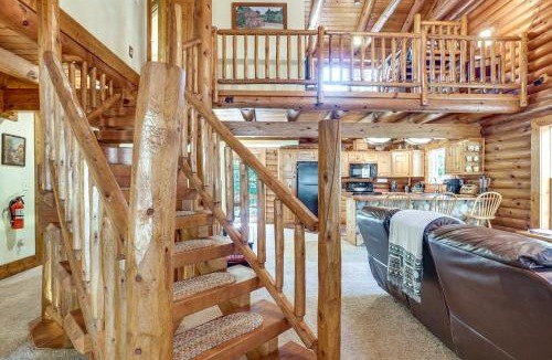 Cleveland House | Family Getaway: Georgia Cabin w/Outdoor Hot Tub