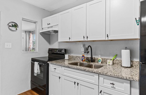 Winter Haven House | Family Haven Retreat | Near Legoland & Downtown