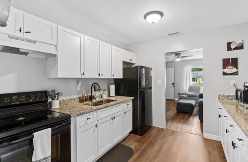Winter Haven House | Family Haven Retreat | Near Legoland & Downtown