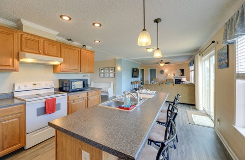 The Point House | Family Home + Fire Pit & Deck, 11 Miles to Beach!