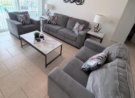 Clear Creek House | Family Home, Near Disney-Private pool, Spacious 3BR Retreat