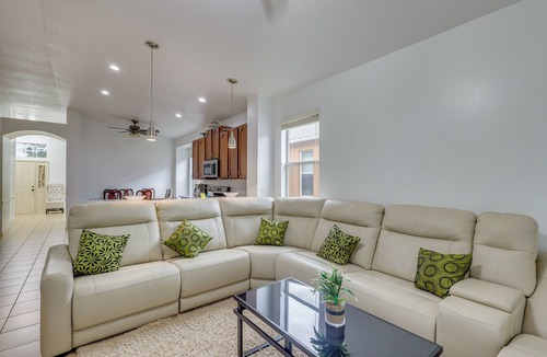 Riverview House | Family Home Near Downtown Tampa w/Community Pool!