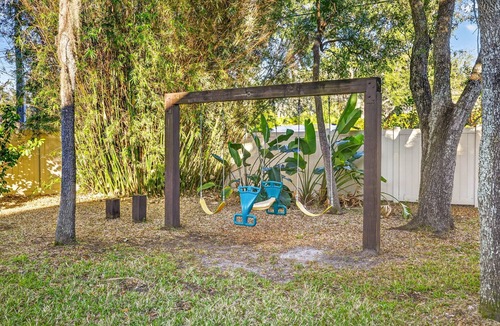 Bloomingdale House | family house 5BR Heated Pool Home in Brandon - Pool Table