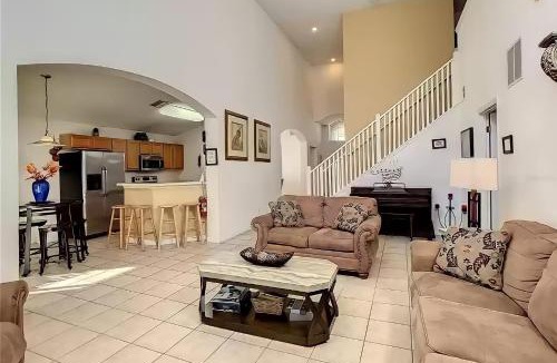 Seasons House | Family Oasis 5BR Villa with South Facing Pool and Games Room Near Disney