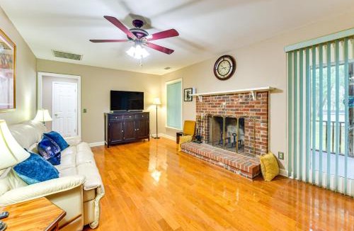 Beaufort House | Family Retreat in Beaufort: 3 Mi to Historic Dtwn