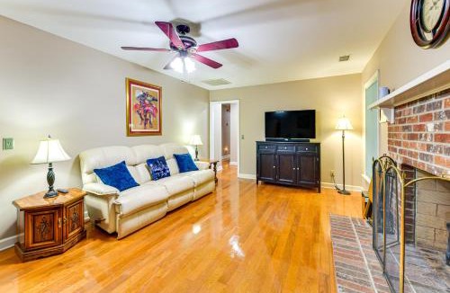 Beaufort House | Family Retreat in Beaufort: 3 Mi to Historic Dtwn