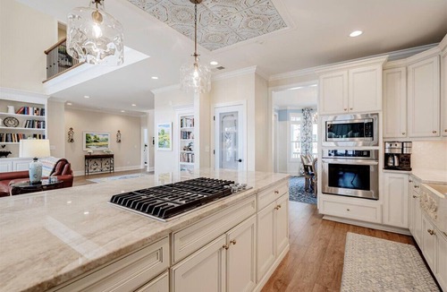 Chapin House | Family Ties Lakeside Retreat