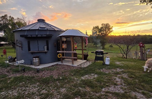 Randolph County House | Farm Stay/Petting Zoo RV Stay