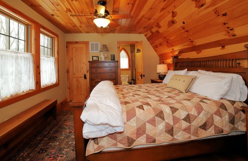 Lansing House | Farm Stay - Romantic, fairytale-like forest cottage on a 215 acre mountaintop.