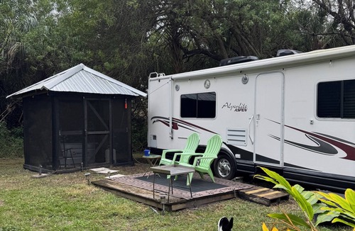 Fort Pierce House | Farm To Beach