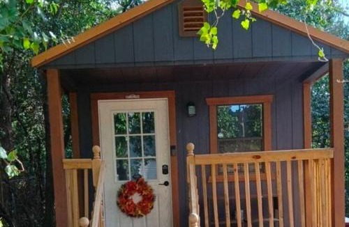 Terry Sanford House | Fayetteville Near FSU & Fort Bragg