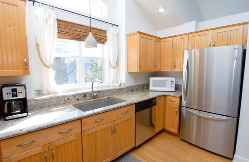 Saint Helena Island House | Feeling FrippSea - Marsh Views - 4 Bedroom - 2 Golf Carts