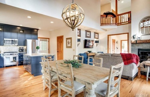 Cashiers Cabin | Fern Cliff - A cozy retreat in Cashiers