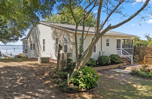 Minnesott Beach House | Ferry Breeze Beach House – NC Coastal Escape