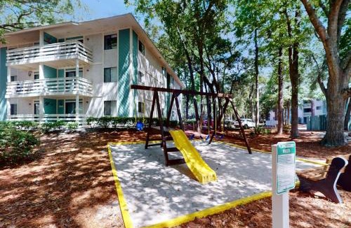 Folly Field House | Fiddlers Cove 17C