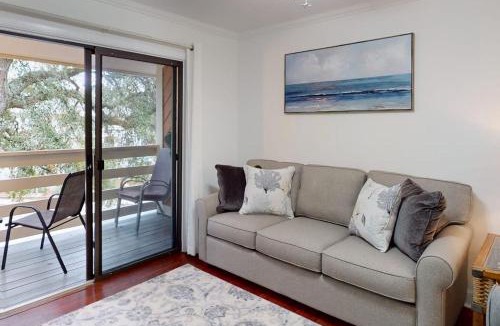 Folly Field House | Fiddlers Cove 2K