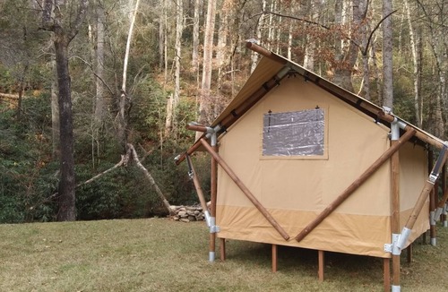 Murphy RV Rental | FIREPIT SMORES CREEKFRONT, GLAMPING TENTS, FLY FISH hdfishcamp@protonmail.com