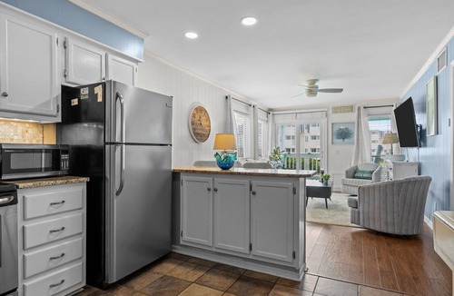 Morehead City Condo | First-Floor Crystal Coast Condo - Walk to Beach & Pool
