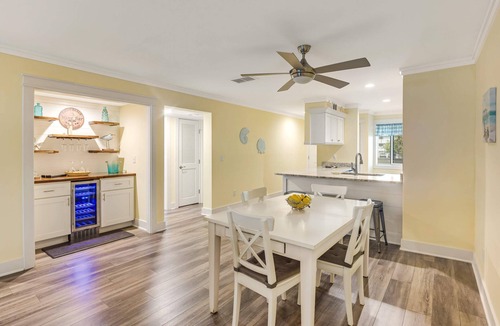 Folly Beach House | First-floor villa w/magnificent river view & community pool/dock/tennis courts