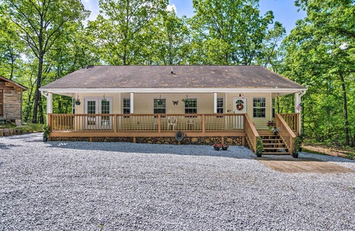 Tamassee House | Fish, Hike & Explore! Family Tamassee Getaway
