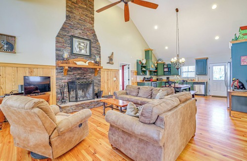 Marietta House | Fish, Hike & Relax: Marietta Gem w/River Access!