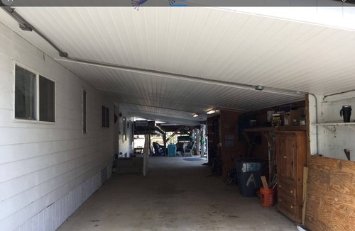 Satsuma House | Fishing Paradise on Dunn's Creek ! Max 2 trucks 2 boats ! Limited parking