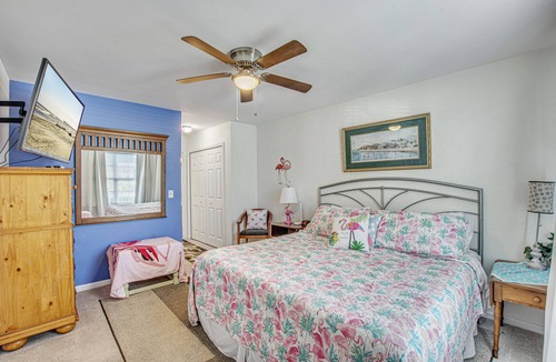 Charleston House | Flamingo Roost Townhome near Charleston