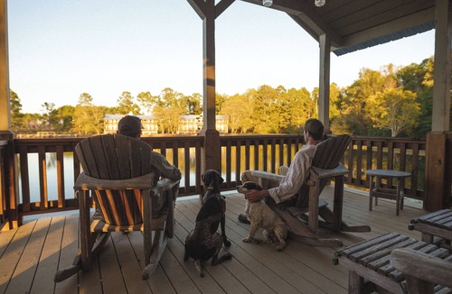 Swainsboro Cottage | Flat Creek Lodge Coyote Condo 1 hr 15 min form Augusta National