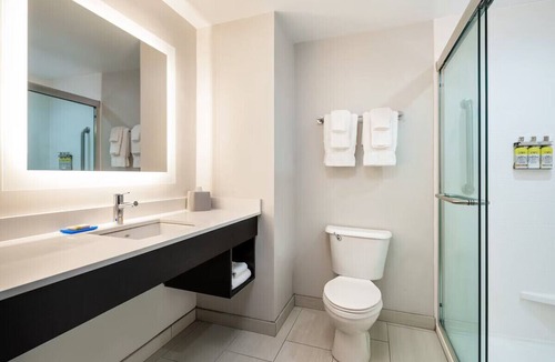 Florence Hotel | Florence Civic King Studio Pool, Gym, Breakfast