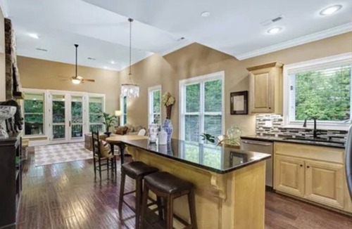Hayesville House | Fore and More Mountain Townhome