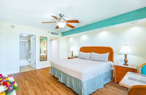 East Fort Lauderdale Resort | Fort Lauderdale Beach Resort 1 Bedroom Studio; Rates are Negotiable!