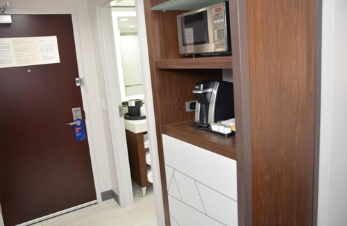 Westover Hotel | Four Points by Sheraton Fayetteville Fort Bragg