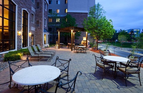 West Bloomington Condo | Free Breakfast. Pool & Hot Tub. Relaxing Retreat!