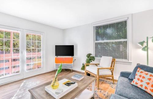 Anna Maria House | Freshly Remodeled Island Suite w Pool & Pet Friendly