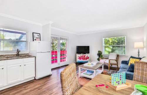 Anna Maria House | Freshly Remodeled Island Suite w Pool & Pet Friendly