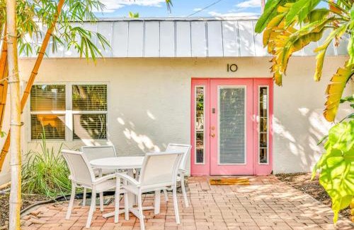 Anna Maria House | Freshly Remodeled Island Suite w Pool & Pet Friendly