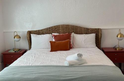 Anna Maria House | Freshly Remodeled Island Suite w Pool & Pet Friendly