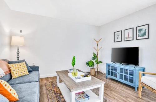 Anna Maria Apartment | Freshly Remodeled Island Suite w Pool & Pet Friendly