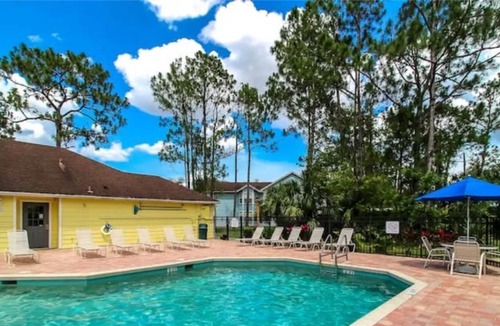 Royal Palm Bay Condo | Fully Equipped Spacious 3BR Near Disney+Pool+Gym