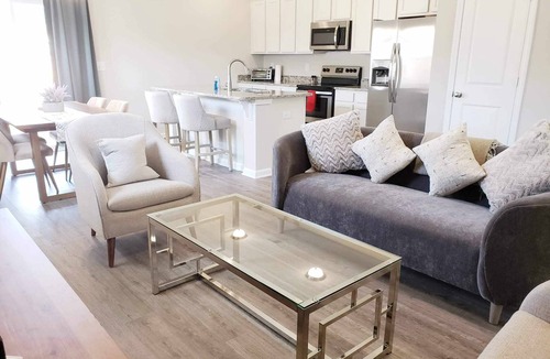St. Andrews House | Fully furnished 3 bed, 2.5 bath near shopping, restaurants, and interstate