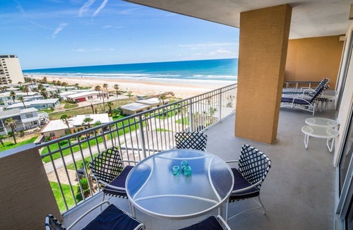O'byrne Condo | Fully furnished and beautifully appointed 2,500 sq ft immaculate Beach Condo