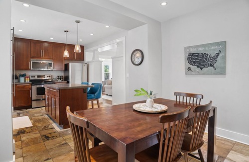 Robbinsdale House | Fully Loaded Entire Home, Fast Wi-Fi, Pet Friendly, and Fenced Backyard