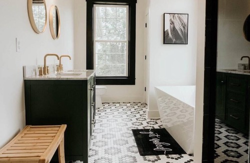 Mint Hill House | Fully remodeled Victorian home near Charlotte. Great for family gatherings.