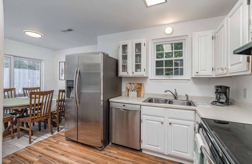 Columbia Apartment | Fully renovated unit beside interstate & hospital!