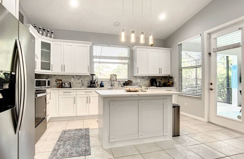 Kings Lake House | Fully Renovated Modern Home, With Heated pool