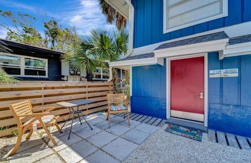 Ilexhurst Apartment | Funboard